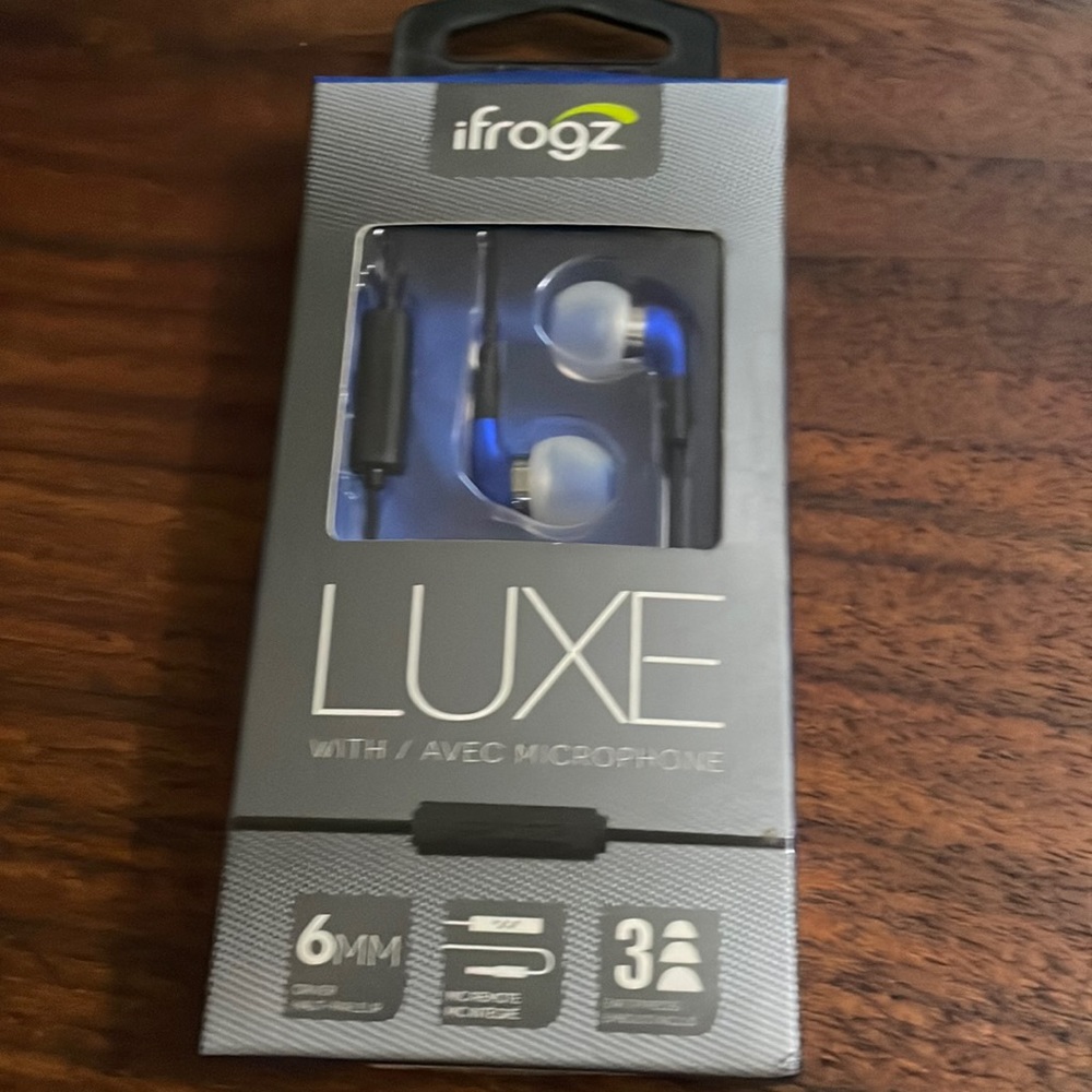 Earbuds
